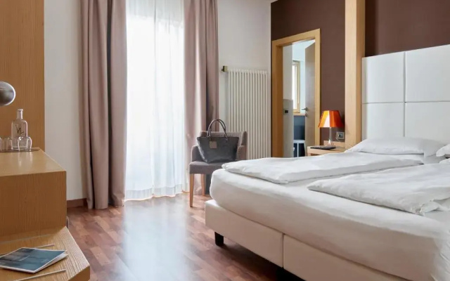 Corona Dolomites Hotel