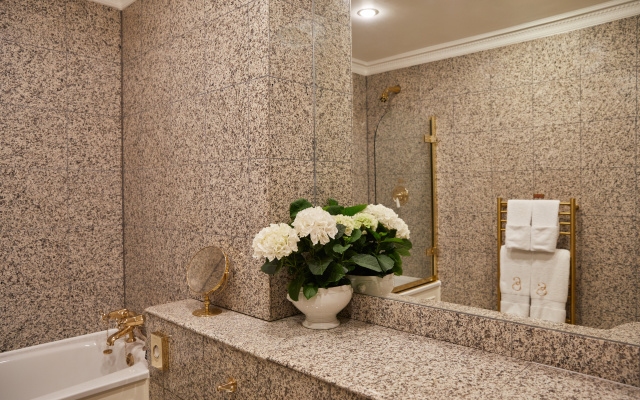 The Egerton House Hotel