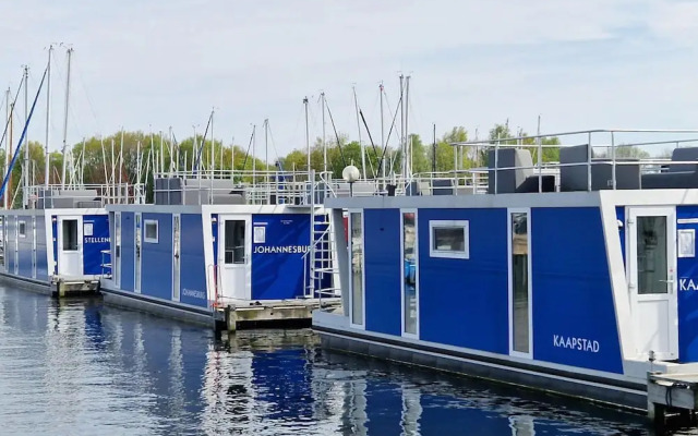 Water Lodge in Naarden With Marina Views