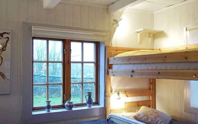 6 Person Holiday Home in Hamburgsund