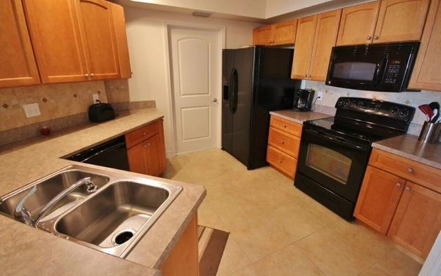 Oceanwalk 12-406 Apartment 2