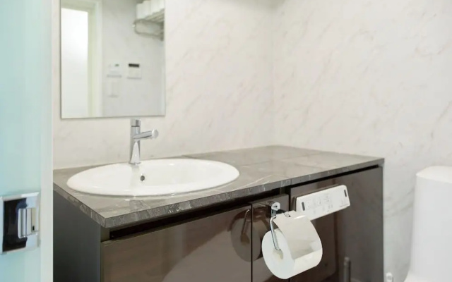 The under suite residence Ikebukuro by Tranova – Bathroom – Tokyo