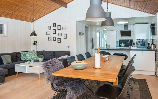 8 Person Holiday Home in Bjert-by Traum