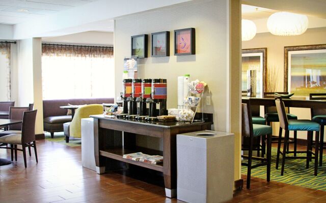 Hampton Inn Tampa/Rocky Point-Airport