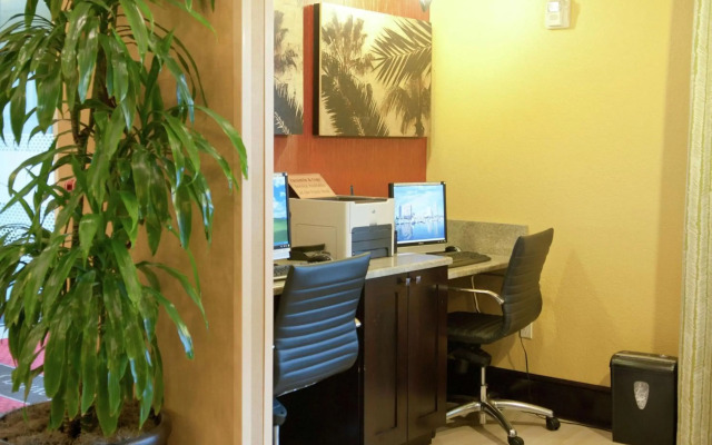 Hampton Inn & Suites St. Petersburg/Downtown