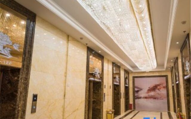 Pengcheng Apartment