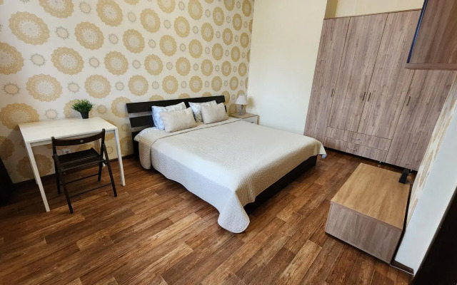 Apartment WinWin (WinWin) on Pavlyukhina street 110V
