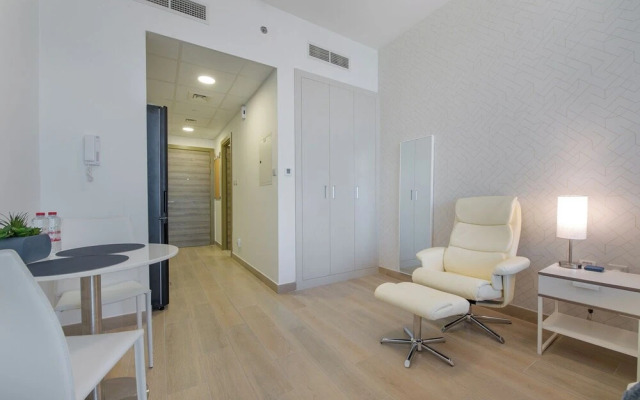 Beautiful Views From 30th Floor 2BD JVC