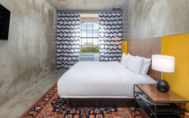 NYLO Las Colinas Hotel, Tapestry Collection by Hilton