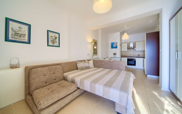 Apartments Six