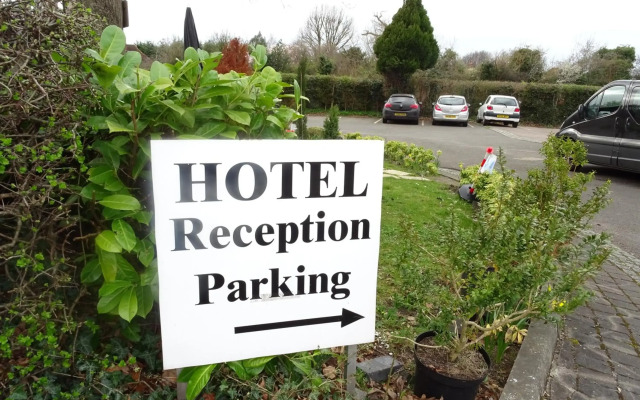 The Gatwick White House Hotel