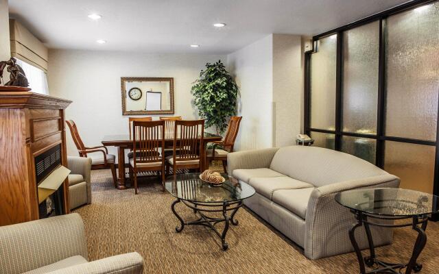 Sleep Inn & Suites