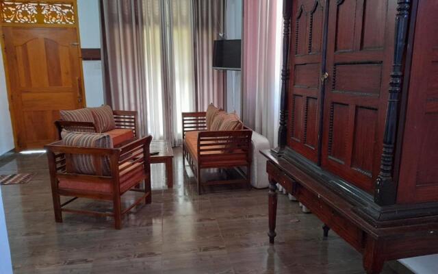Thiven's Home Stay