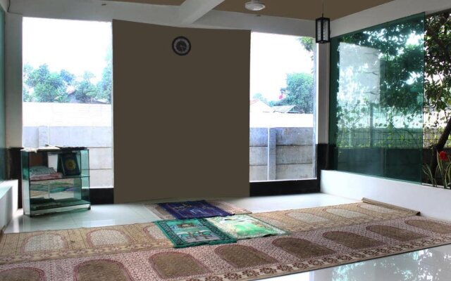 ZEN Rooms Safwah Bintaro Syariah
