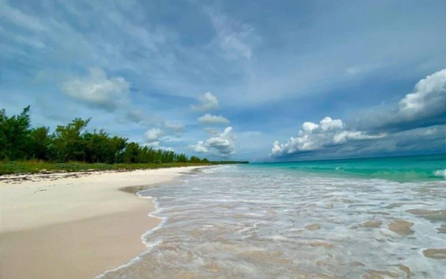 The Boat House by Eleuthera Vacation Rentals