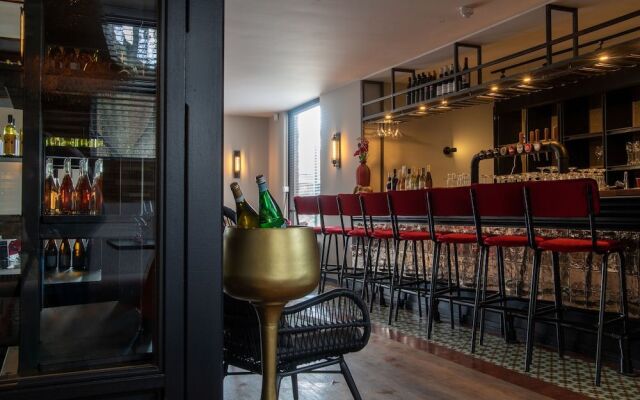 Boutique Hotel Four