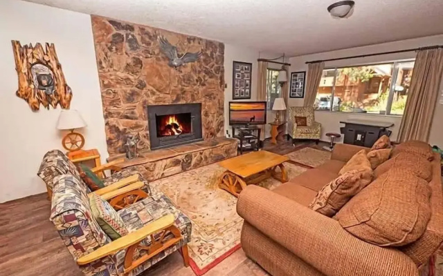 948 Merced Avenue 3 Bedroom Home by RedAwning