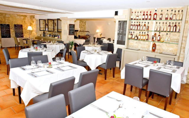 Logis Hôtels - Hôtel et Restaurant La Ferme de Flaran