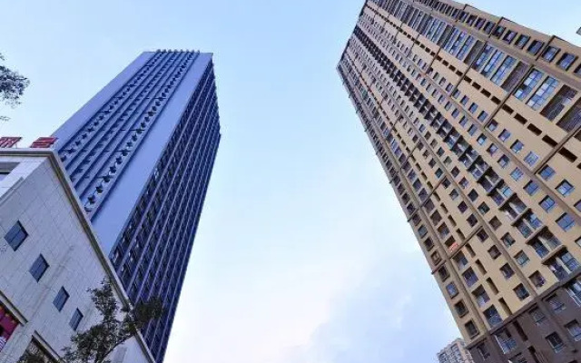 Yuelai Apartment Hostel