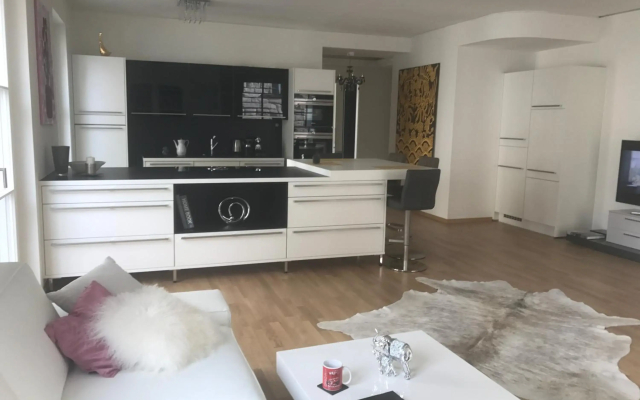 Luxury 145 m2 Apartment with Terrace