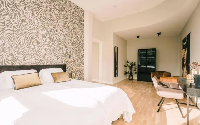 Stadsvilla luxe suite Sophie apartment no-hotel