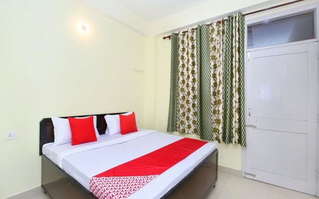 OYO 13805 Home Naphey Singh 1Bhk