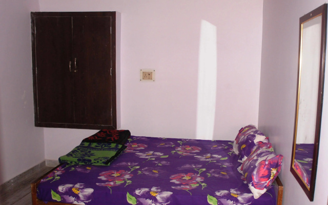 OYO 66395 Kesher Guest House – Guest Rooms – Varanasi