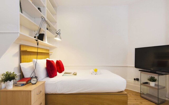 The Collingham Place Residence - AMI
