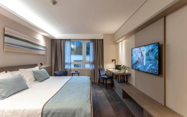 Huinid Obelisco Hotel