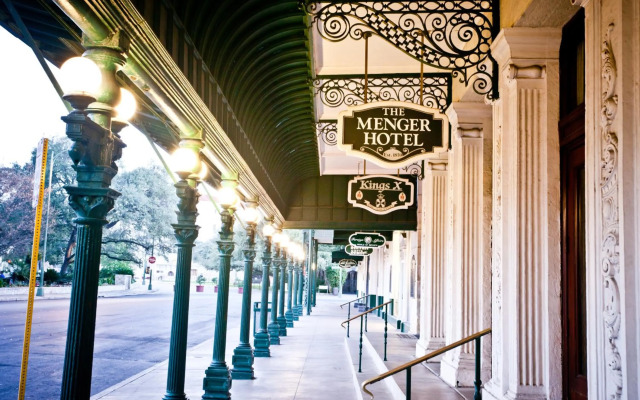 Menger Hotel