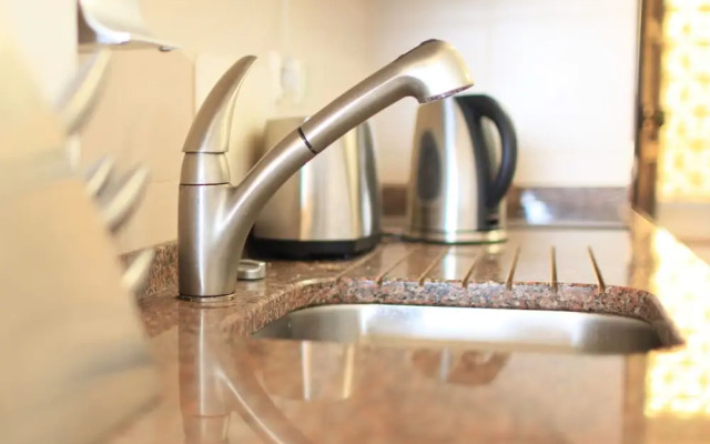 Lagos Main Avenue Studio With Marina View Balcony