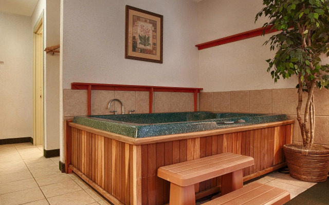SureStay Plus Hotel by Best Western Berkeley Springs