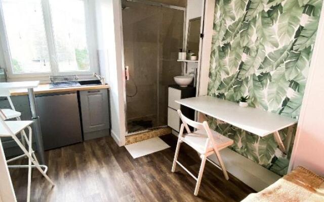 Petit studio au pied du château