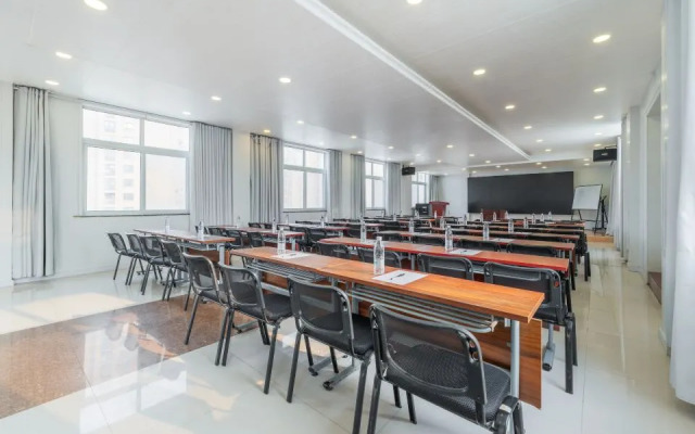 HanTing Premium Hotel (Yancheng Wanda Plaza Xihuan Road)