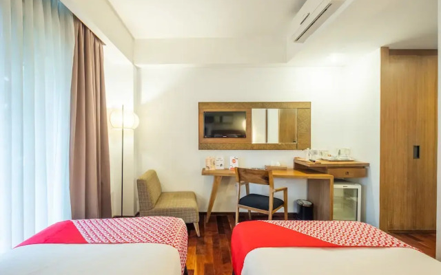 Capital O 852 The Silk At Dago