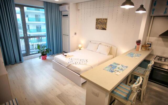 Seashell Studio Mamaia