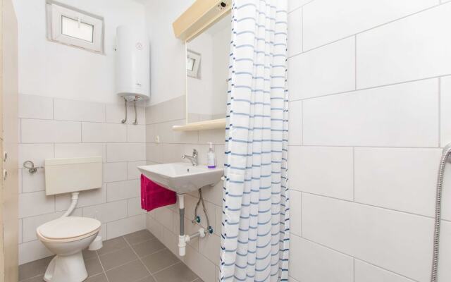 Apartments and Rooms Perica