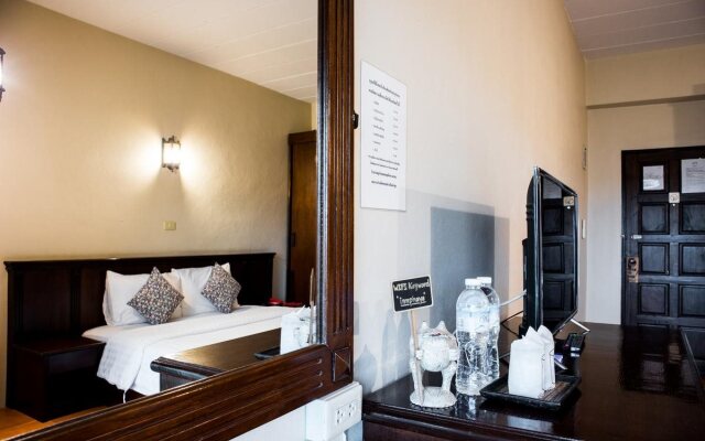 Phaya Inn