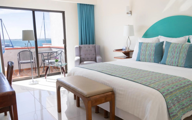 The Westmarine Waterfront Hotel