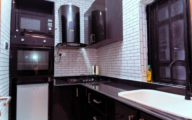 247 Luxury Apartment