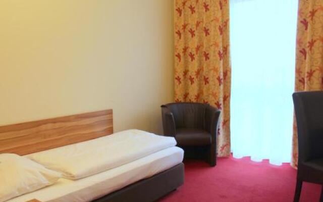 Come IN Hotel