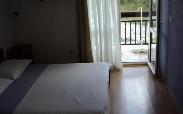 Apartments Mihovil