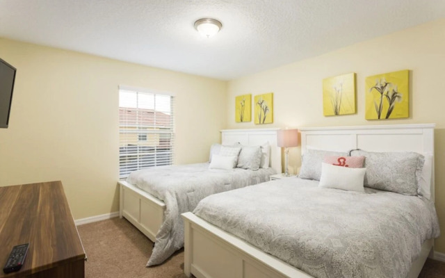 Bismarck Palm Townhome 8971
