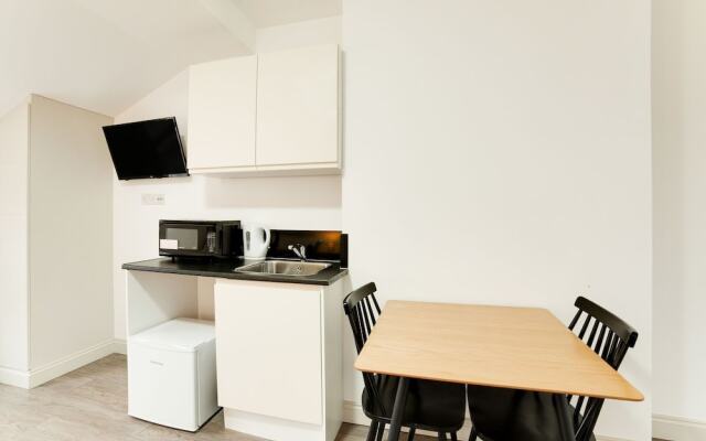 Stylish Studio in London near Wimbledon Park