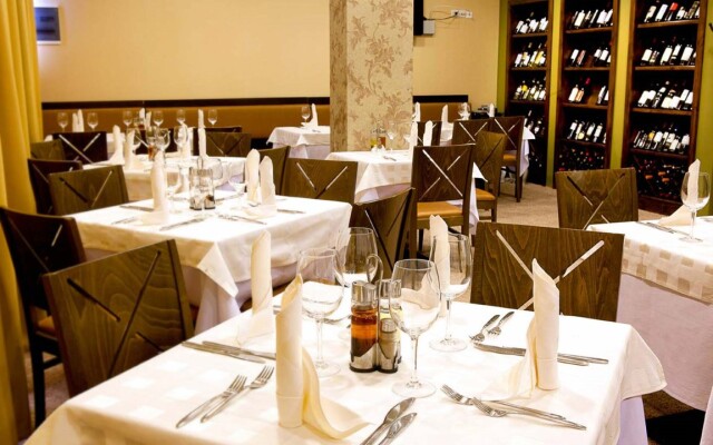MURITE PARK Hotel - ORCHIDEA BUILDING 4*