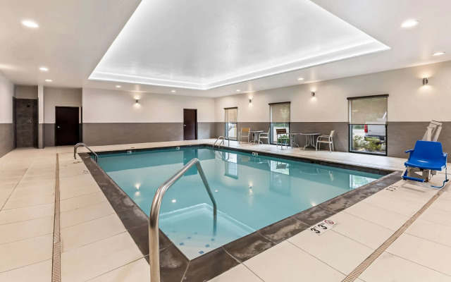 Comfort Suites Columbia I-65