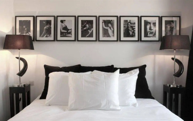 Hotel the Black