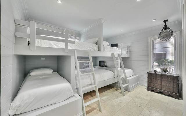 Gigglin Marlin by Five Star Properties