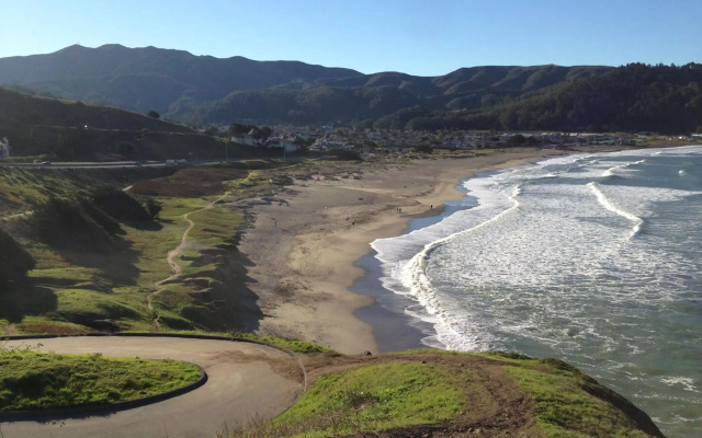 Pacifica Beach Hotel