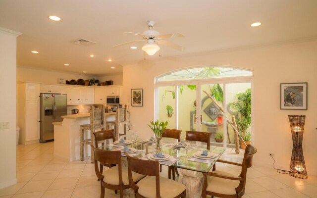 Colina 8E Family - Condo